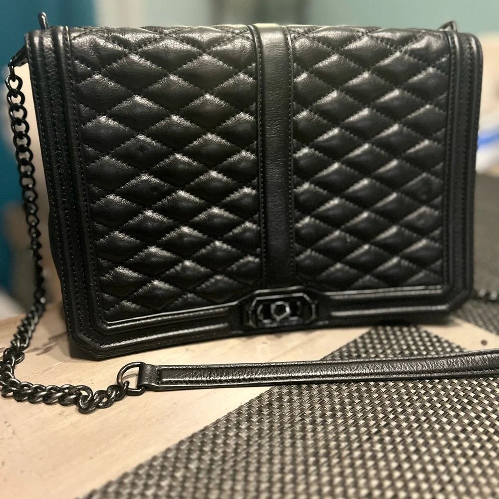 Rebecca Minkoff Black Quilted Chain Shoulder Bag - Picture 1 of 10